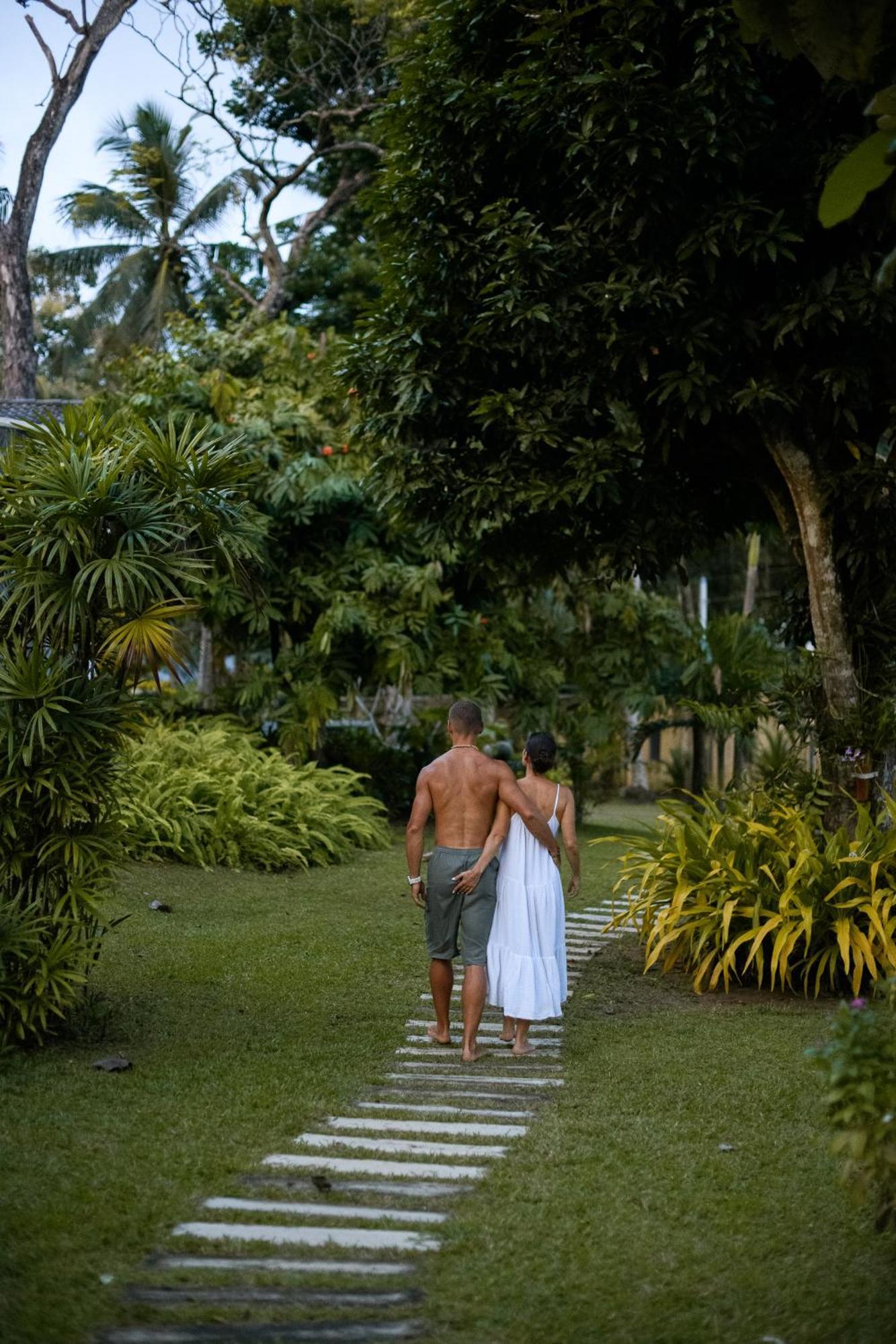 Roots Retreat Hotel อูนาวาตูนา ภายนอก รูปภาพ